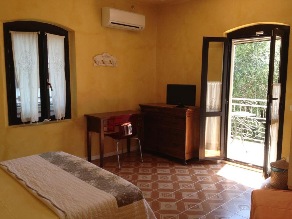 B&B Margherita Desenzano del Garda Pokoj fotografie